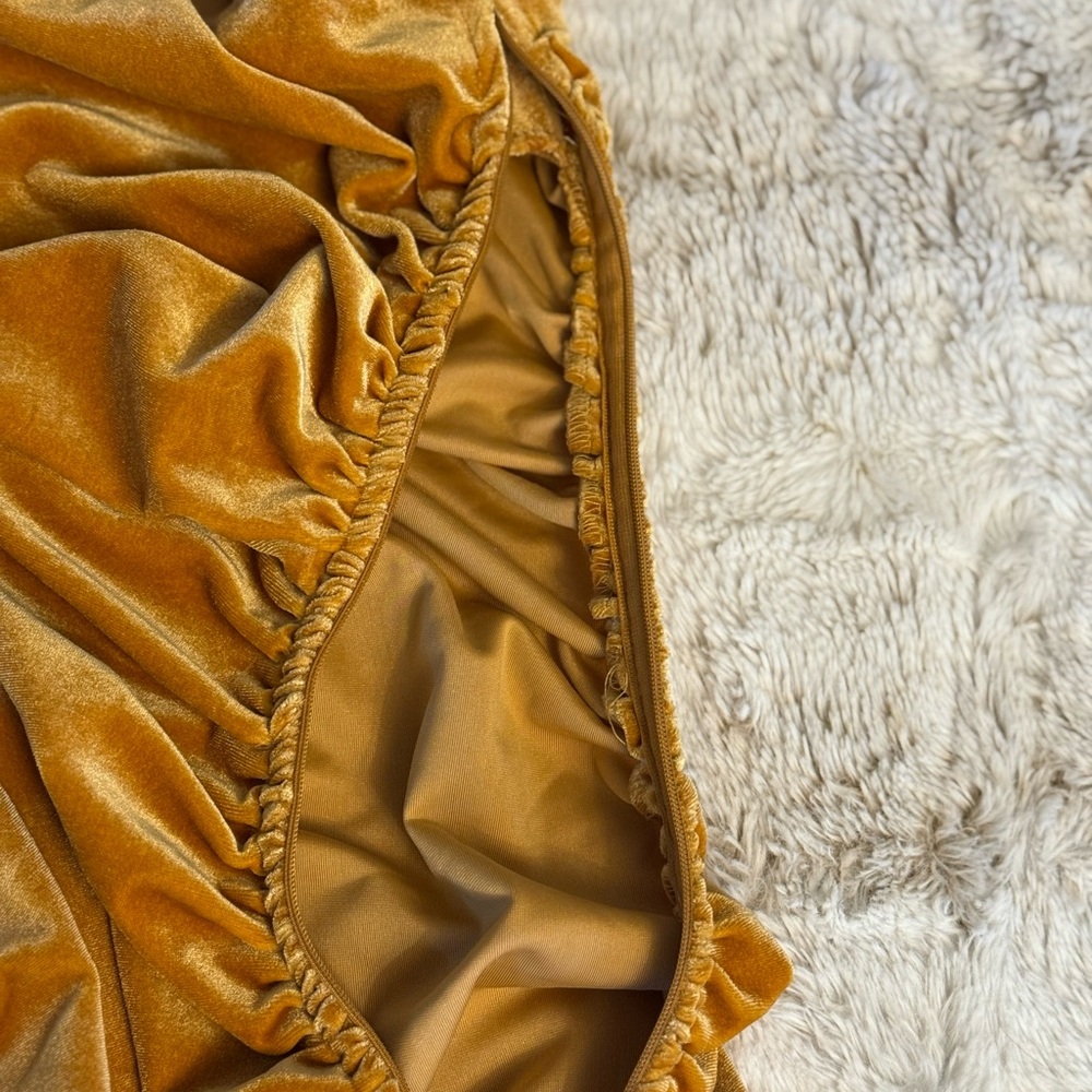 House of Harlow 1960 Mustard Maxi Skirt - Picture 6 of 8